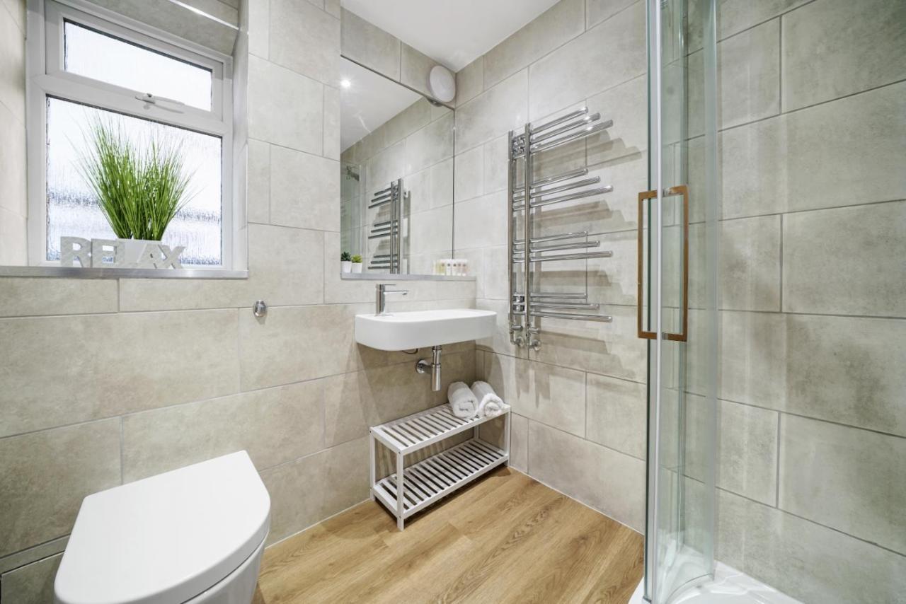 Modern Bungalow In Maidstone Sleeps 5 With Free Parking Dış mekan fotoğraf