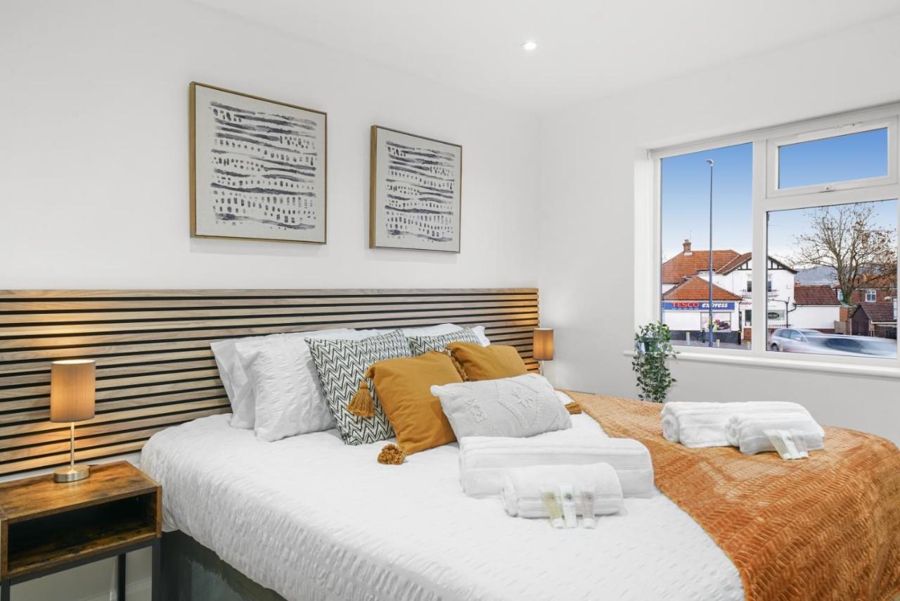 Modern Bungalow In Maidstone Sleeps 5 With Free Parking Dış mekan fotoğraf