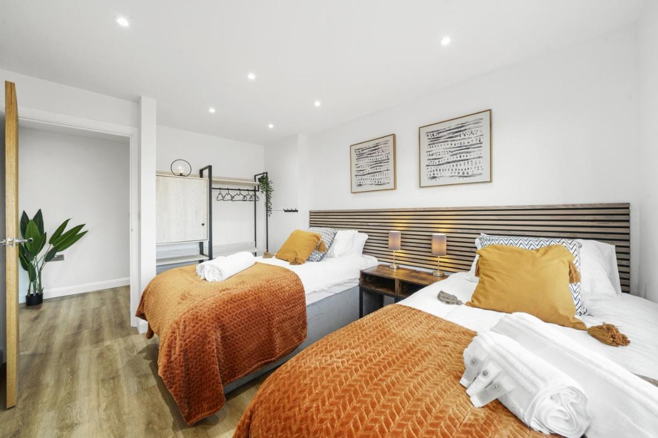 Modern Bungalow In Maidstone Sleeps 5 With Free Parking Dış mekan fotoğraf