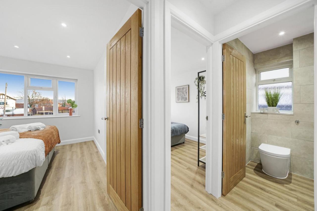 Modern Bungalow In Maidstone Sleeps 5 With Free Parking Dış mekan fotoğraf